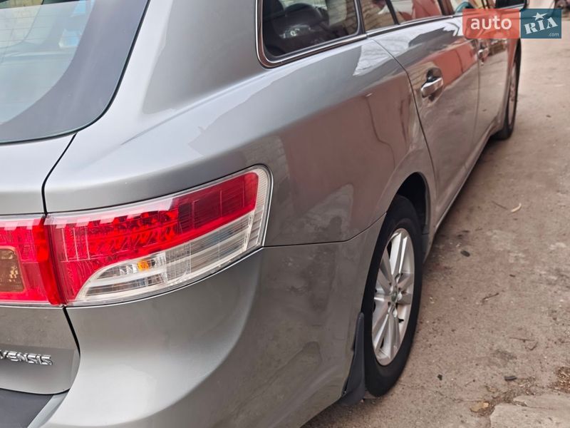Универсал Toyota Avensis 2011 в Киеве