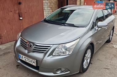 Універсал Toyota Avensis 2011 в Києві