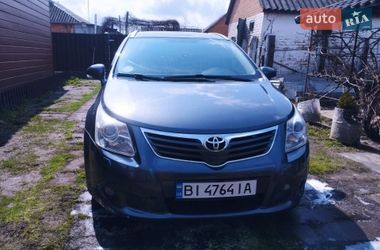 Универсал Toyota Avensis 2011 в Полтаве