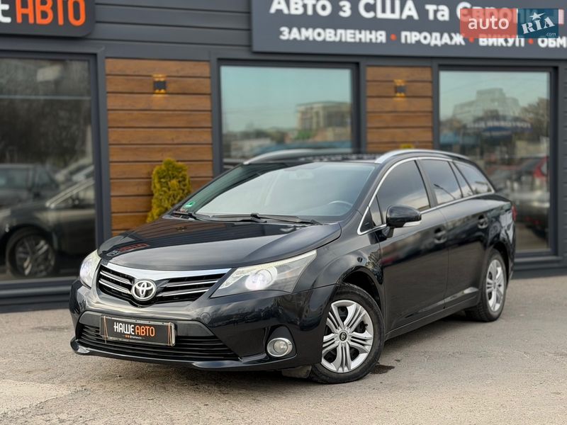 Toyota Avensis 2012