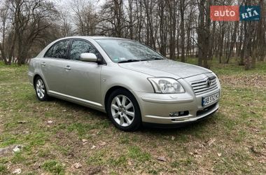 Лифтбек Toyota Avensis 2006 в Виннице