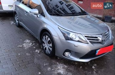 Универсал Toyota Avensis 2013 в Тернополе