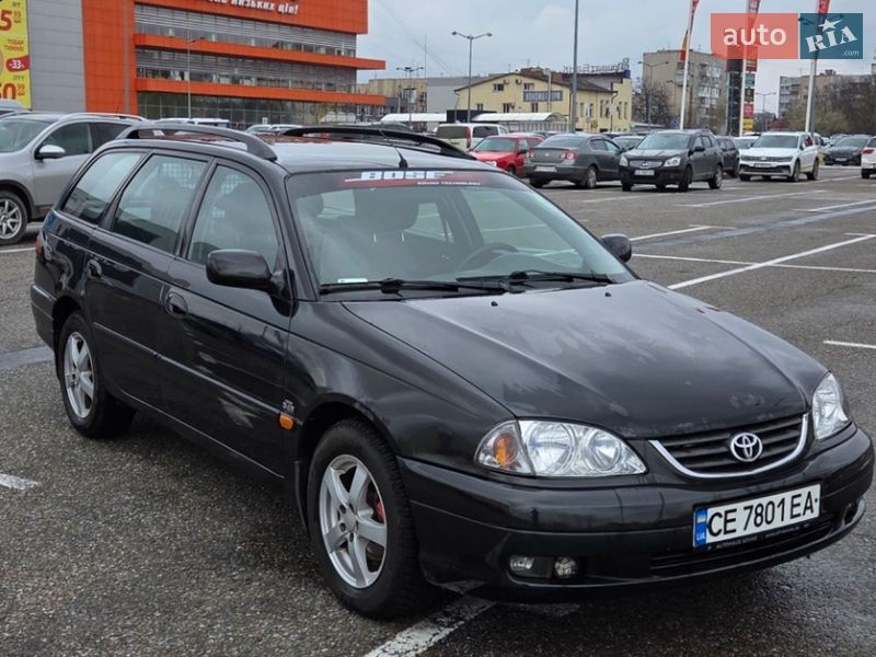 Универсал Toyota Avensis 2002 в Черновцах