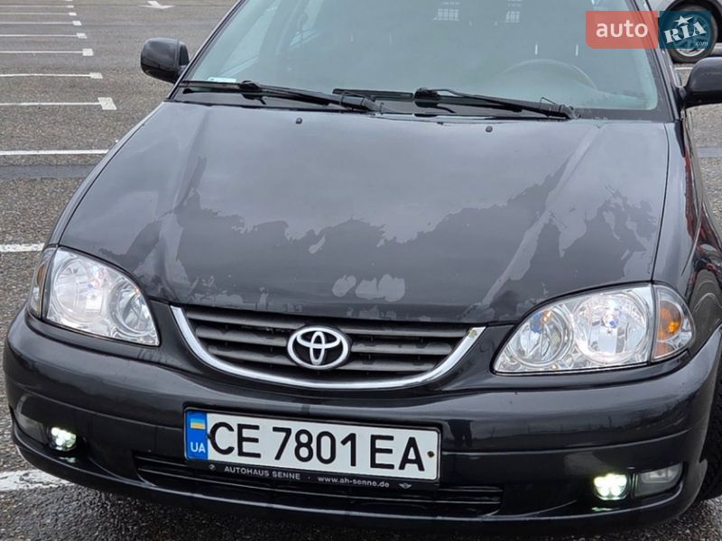 Универсал Toyota Avensis 2002 в Черновцах