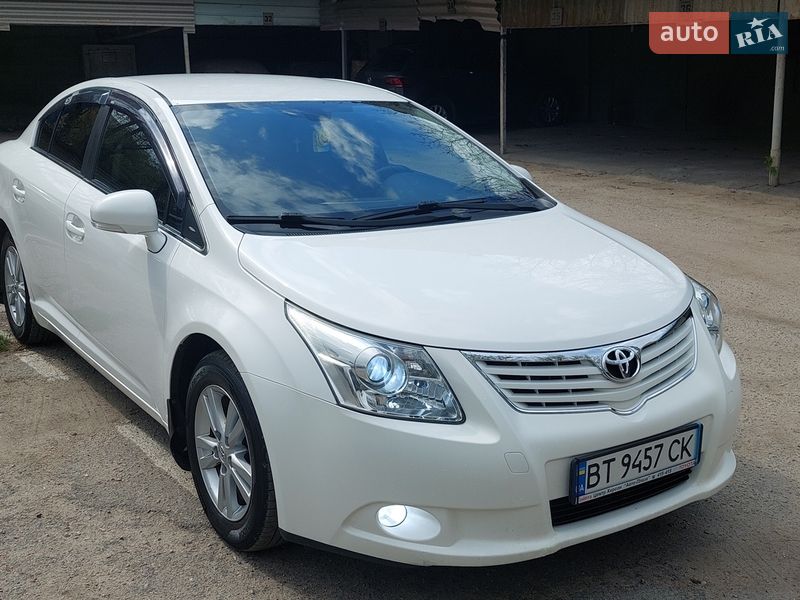 Toyota Avensis 2011