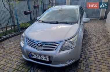 Универсал Toyota Avensis 2011 в Львове
