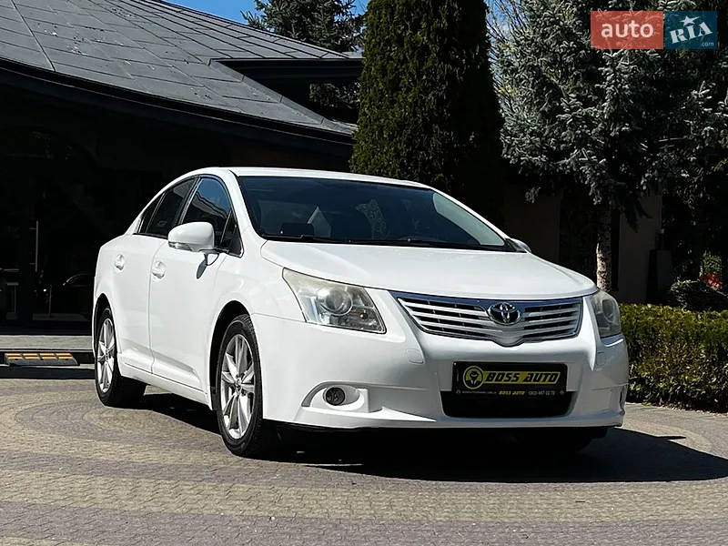 Toyota Avensis 2010