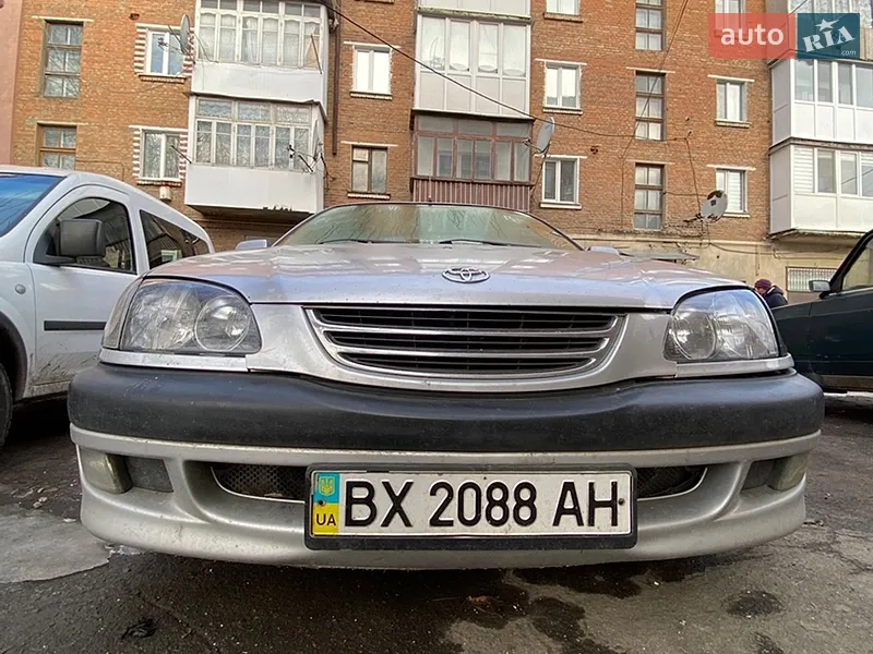 Toyota Avensis 2000