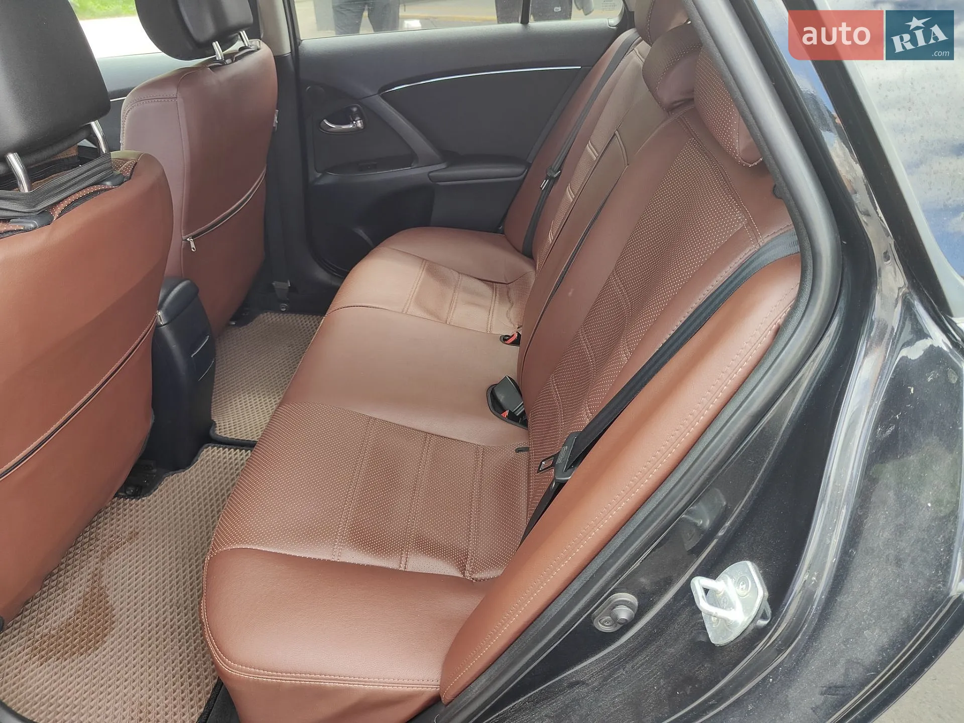 Toyota Avensis 2010 VIN SB1EB76L70E023552 фото оголошення 7 з 10