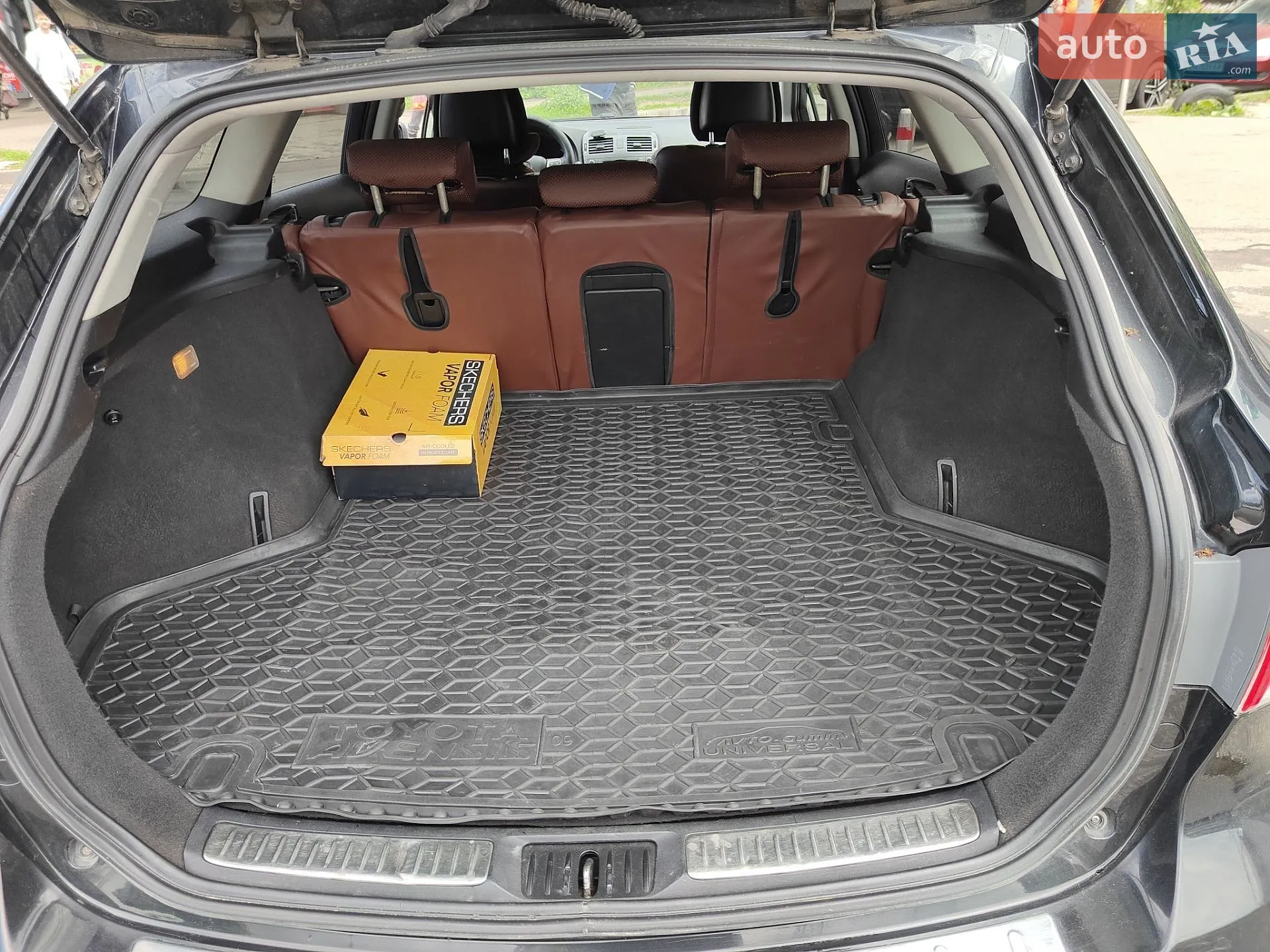 Toyota Avensis 2010 VIN SB1EB76L70E023552 фото оголошення 8 з 10