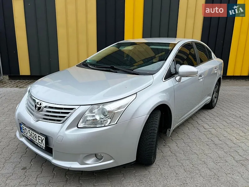 Toyota Avensis 2011