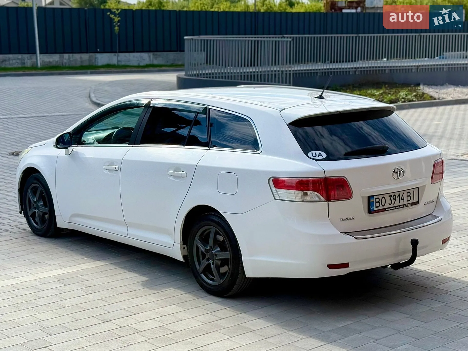 2011 Toyota Avensis - мініатюра 11