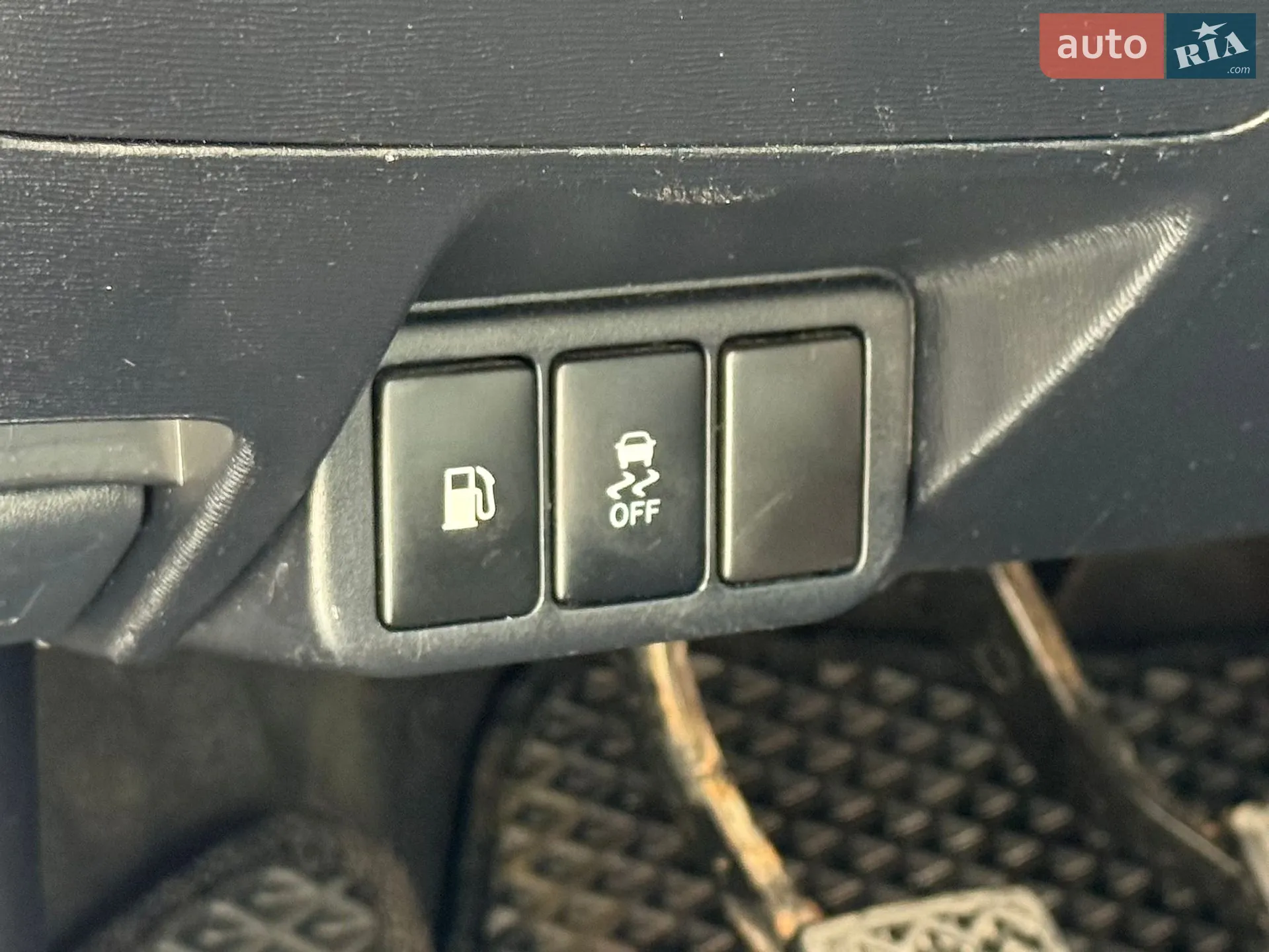 2011 Toyota Avensis - мініатюра 26