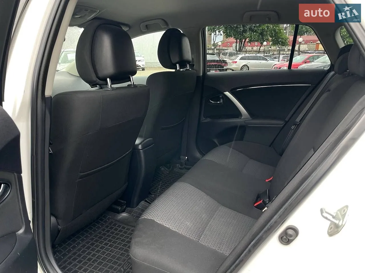 2015 Toyota Avensis - мініатюра 34