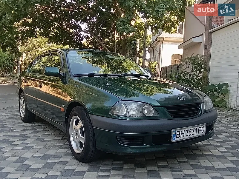 Toyota Avensis 1999