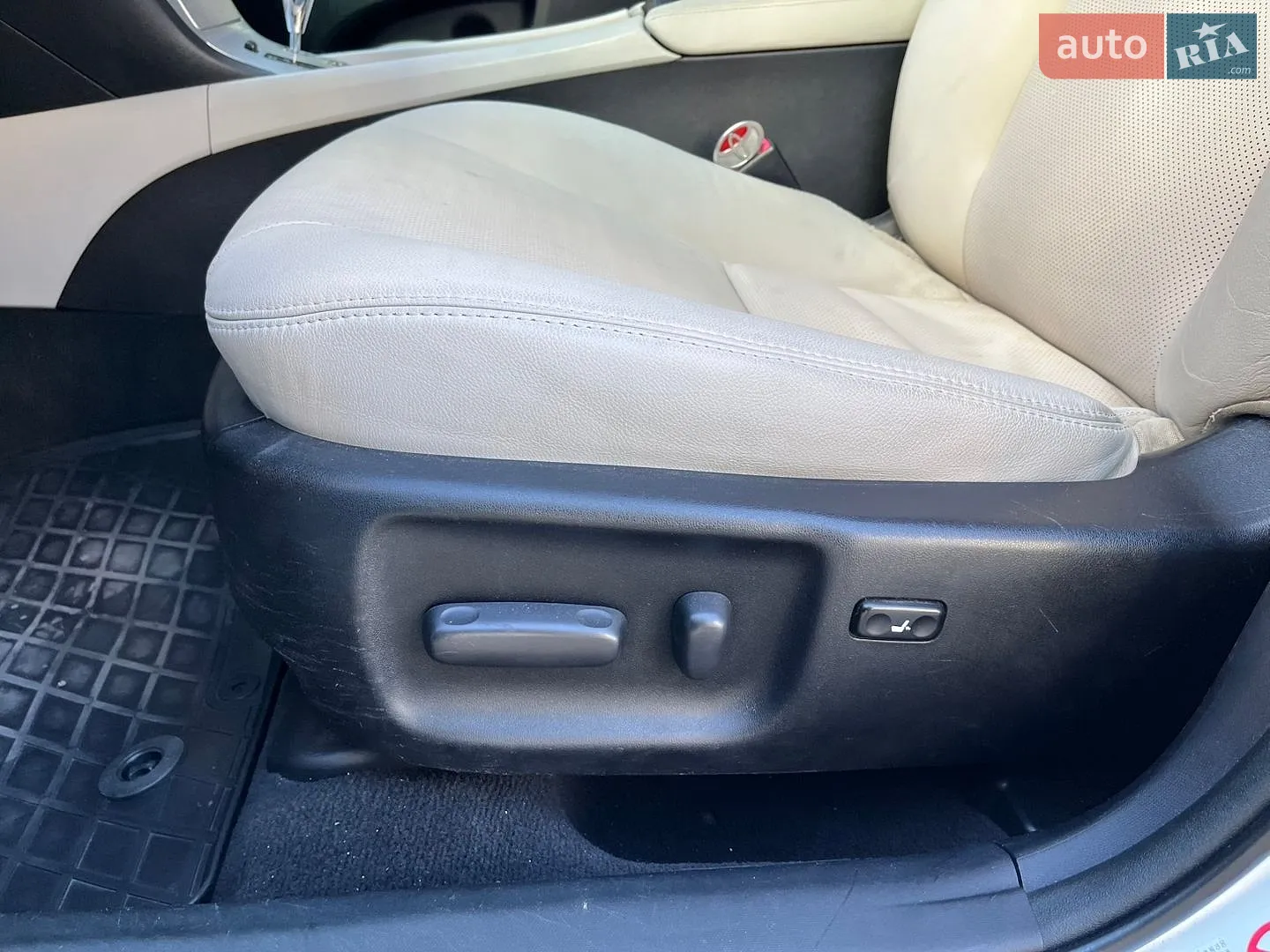 2012 Toyota Avensis - мініатюра 44