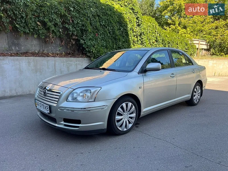 Toyota Avensis 2004