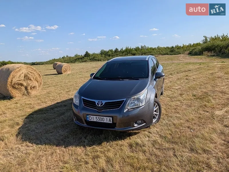 Toyota Avensis 2011