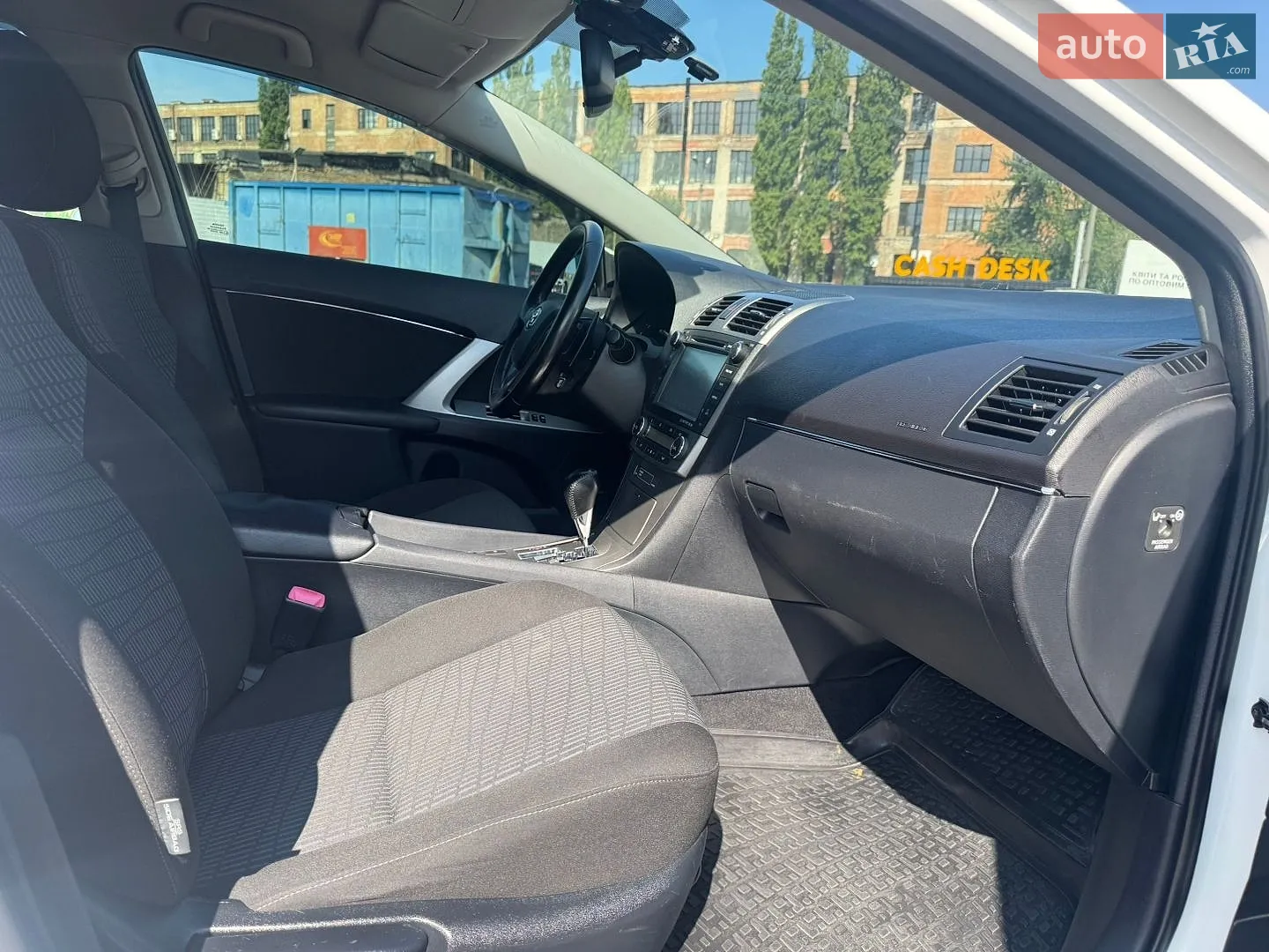 2012 Toyota Avensis - мініатюра 31