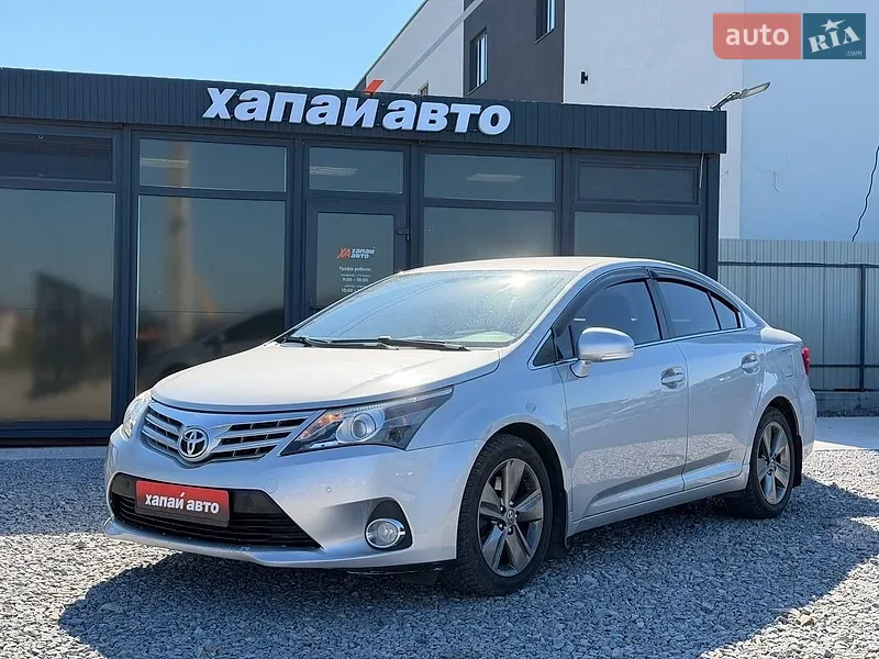 Toyota Avensis 2015