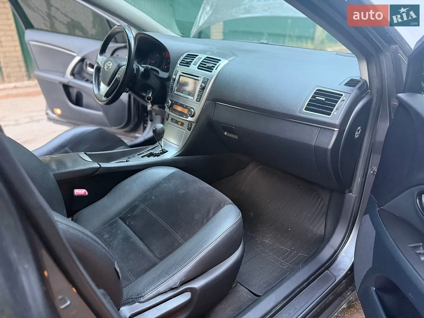 2012 Toyota Avensis - мініатюра 32