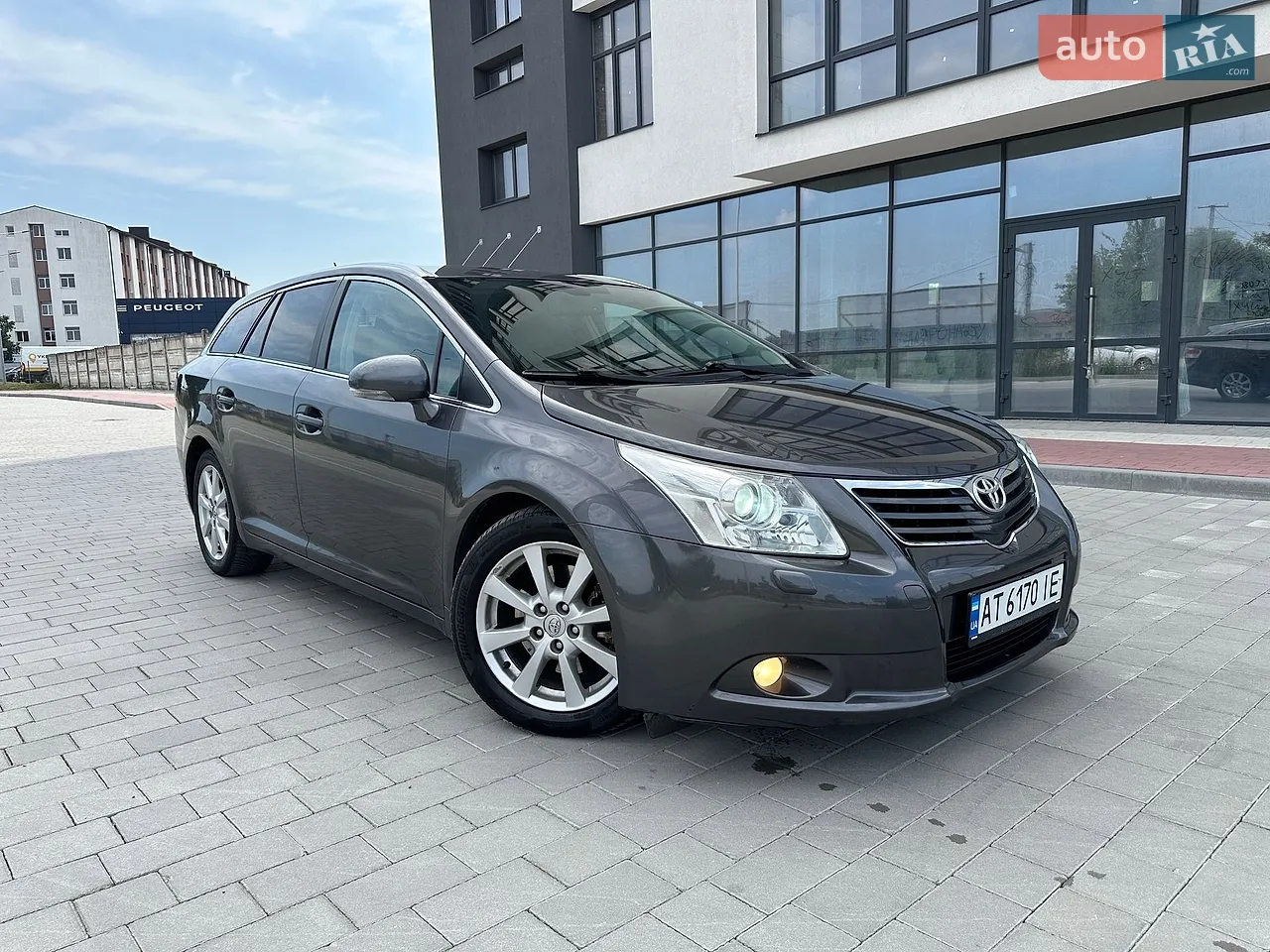 2010 Toyota Avensis - мініатюра 5