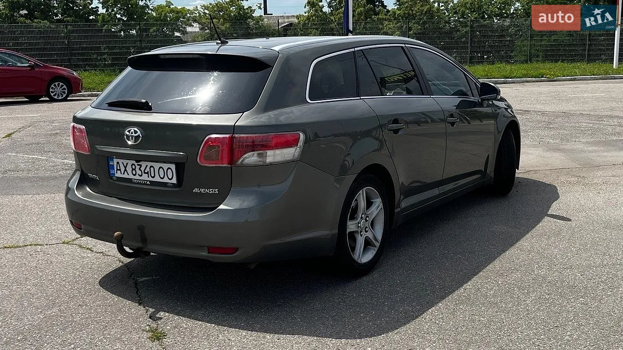 2010 Toyota Avensis - мініатюра 12