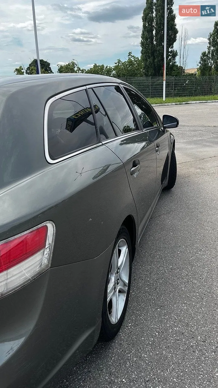 2010 Toyota Avensis - мініатюра 17