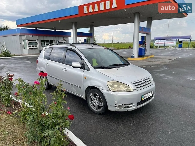Toyota Avensis 2002