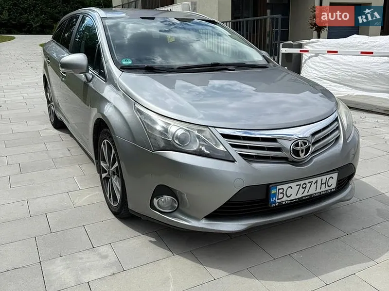 Toyota Avensis 2014