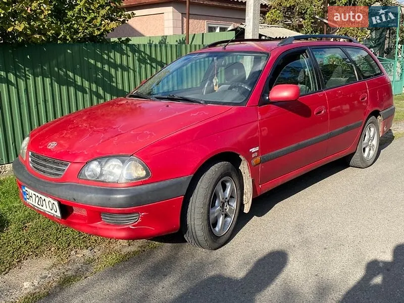 Toyota Avensis 2000