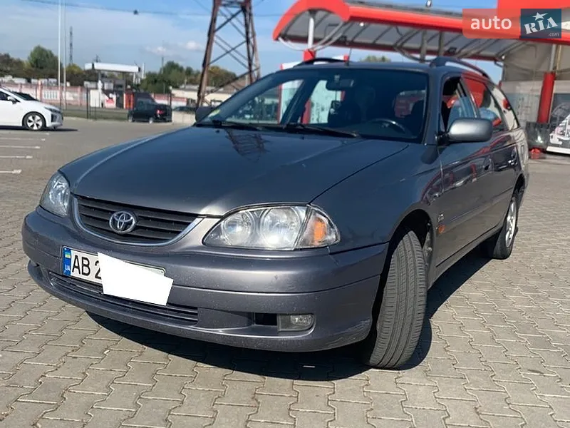 Toyota Avensis 2002