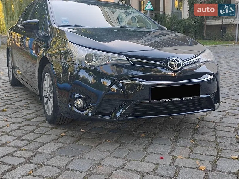 Toyota Avensis 2016