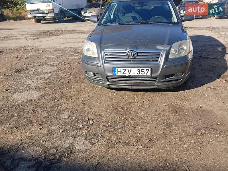 Toyota Avensis 2005