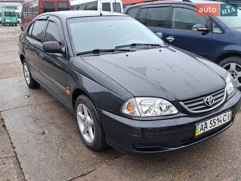 Toyota Avensis 2001