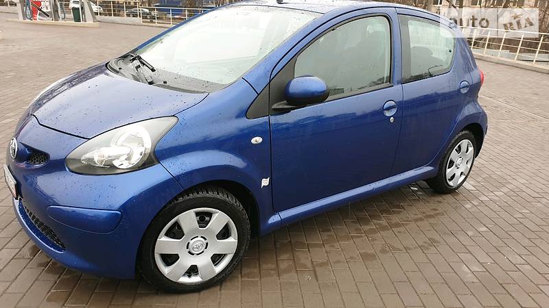 Хетчбек Toyota Aygo 2008 в Кривому Розі