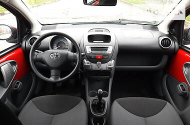 Хэтчбек Toyota Aygo 2007 в Калуше