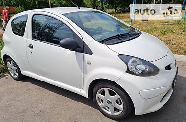 Купе Toyota Aygo 2008 в Полтаве