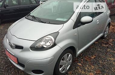 Хэтчбек Toyota Aygo 2011 в Луцке