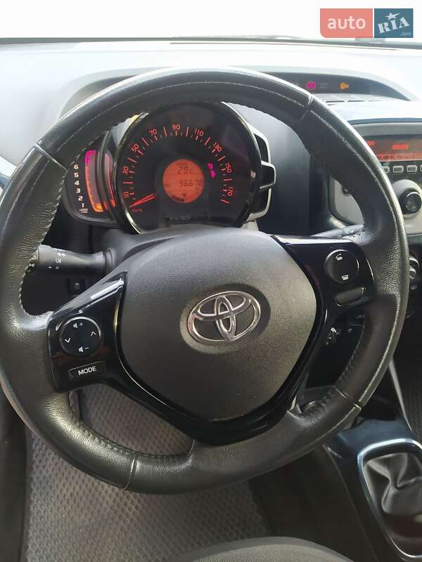 Хетчбек Toyota Aygo 2014 в Одесі