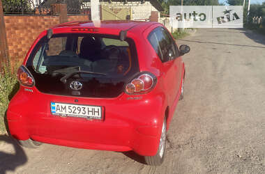 Хетчбек Toyota Aygo 2011 в Житомирі