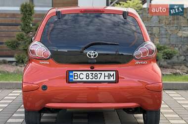 Хетчбек Toyota Aygo 2012 в Буську