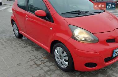 Хэтчбек Toyota Aygo 2011 в Львове