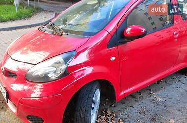 Хэтчбек Toyota Aygo 2009 в Черновцах