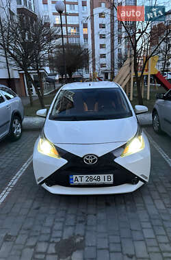 Хетчбек Toyota Aygo 2015 в Івано-Франківську