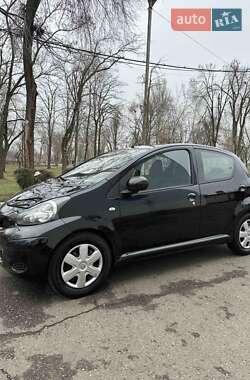 Хэтчбек Toyota Aygo 2009 в Кривом Роге