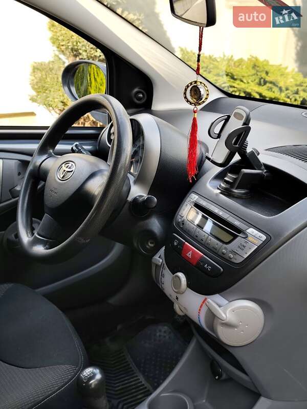 Хэтчбек Toyota Aygo 2008 в Владимире