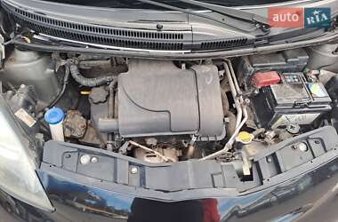 Хэтчбек Toyota Aygo 2008 в 
