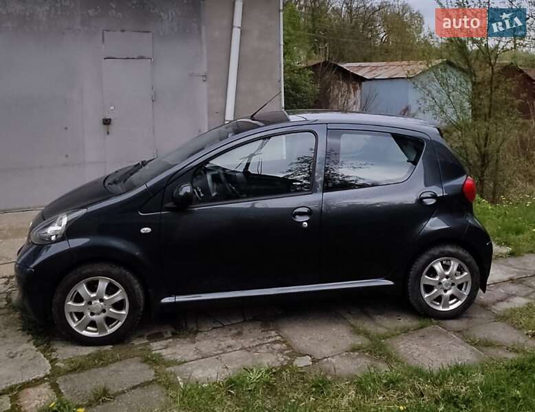 Хетчбек Toyota Aygo 2006 в Трускавці