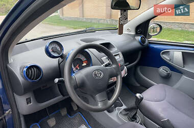 Хэтчбек Toyota Aygo 2007 в 